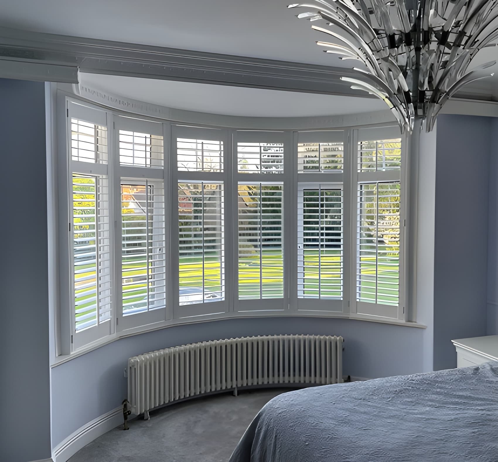 Circular bay windows