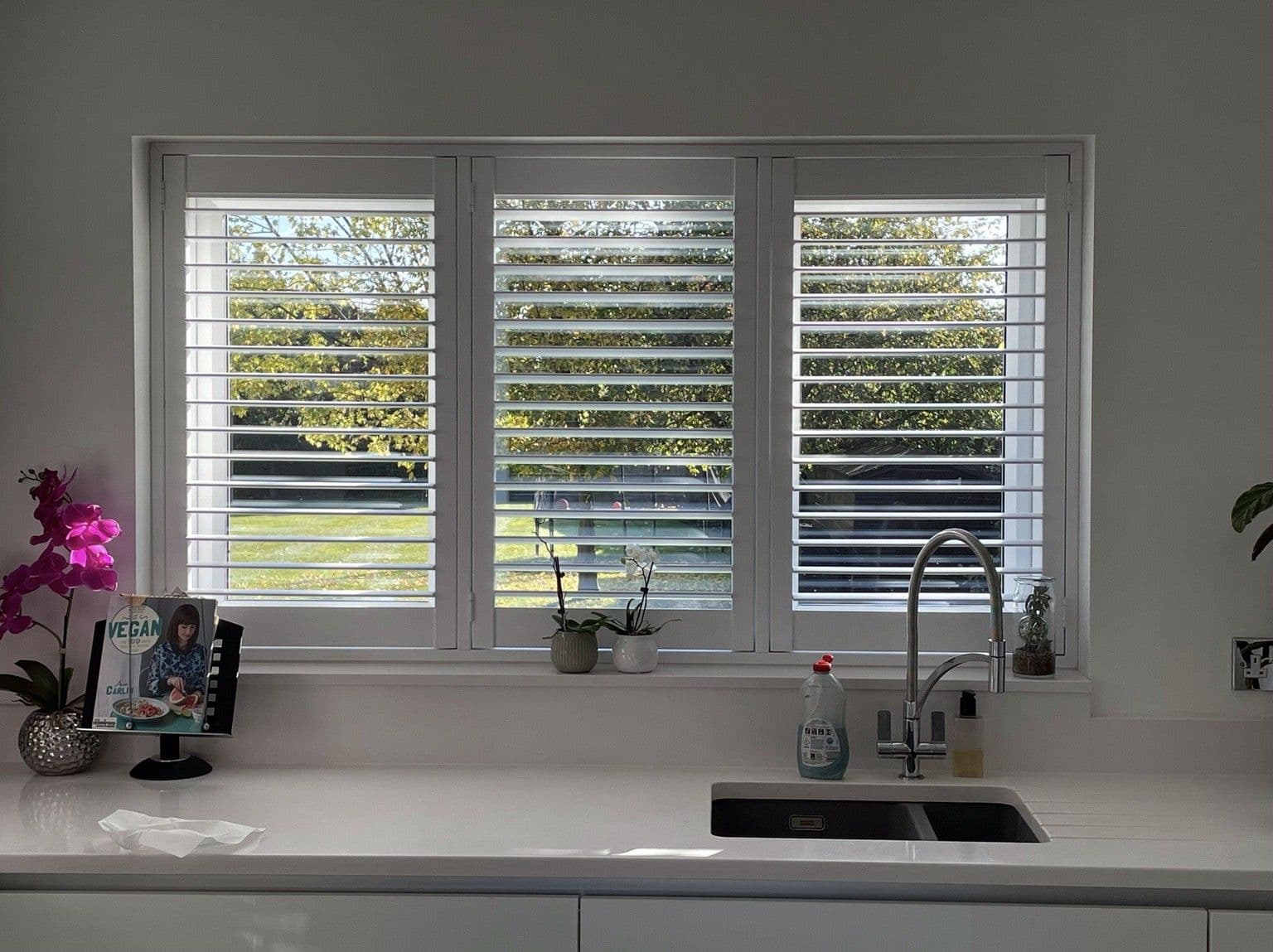 A Guide To Choosing Kitchen Shutters